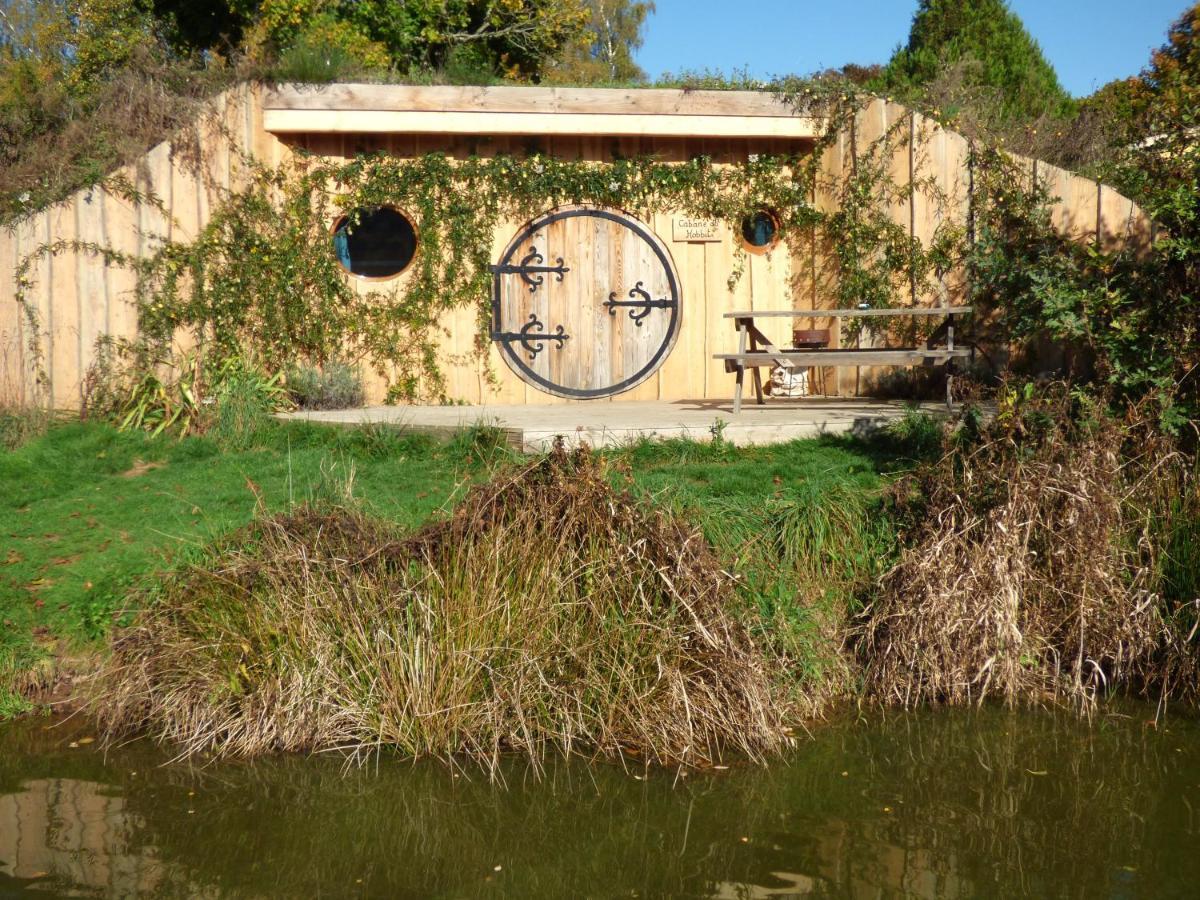 Hotel Domaine Du Balbuzard Condat-en-Combraille Exterior foto